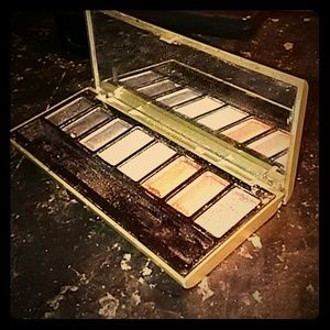 MAC eye shadow pallete